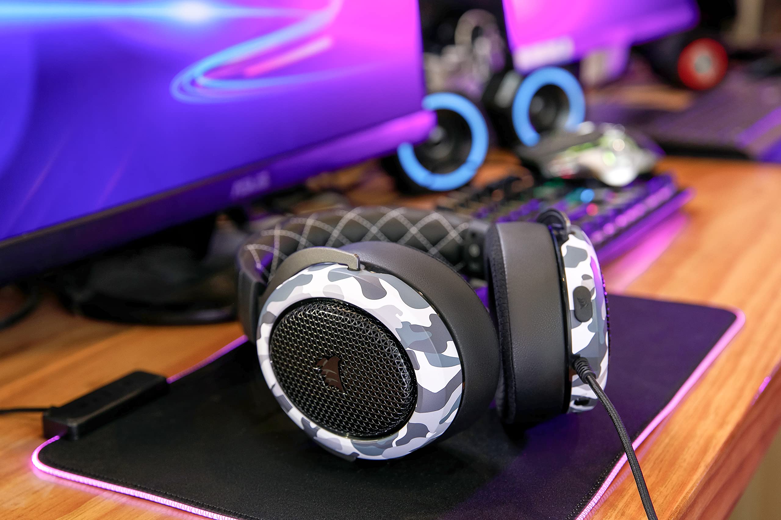 WC Freeze HS60 - Cooling Gel Replacement Earpads for Corsair HS50, HS60, HS70 & More by Wicked Cushions - Boost Comfort, Durability, Thickness & Sound Isolation for Epic Gaming Sessions | Black - Image 3